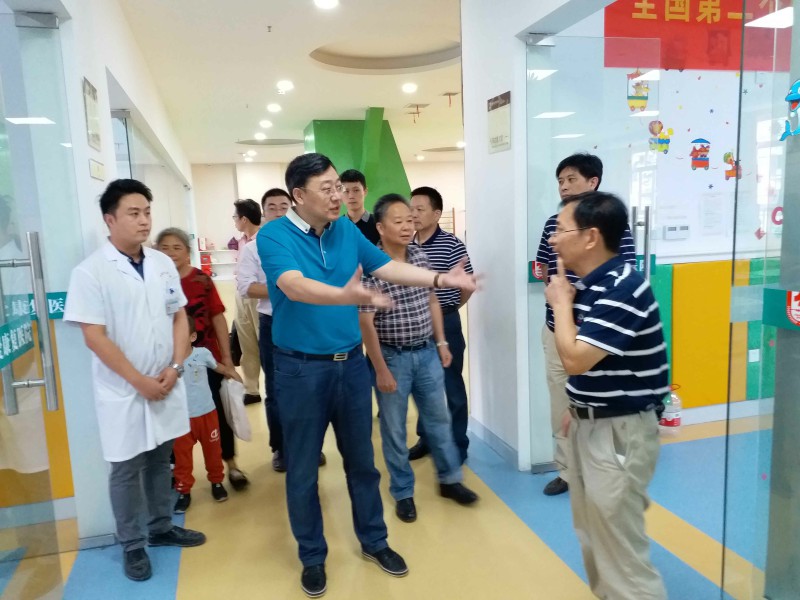 乐鱼入口,乐鱼leyu(中国)集团苏德辉总经理莅临湘西博爱康复医院调研考察
