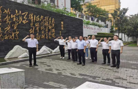 乐鱼入口,乐鱼leyu(中国)
投资发展部党支部到识字里社区开展主题党日暨志愿服务活动