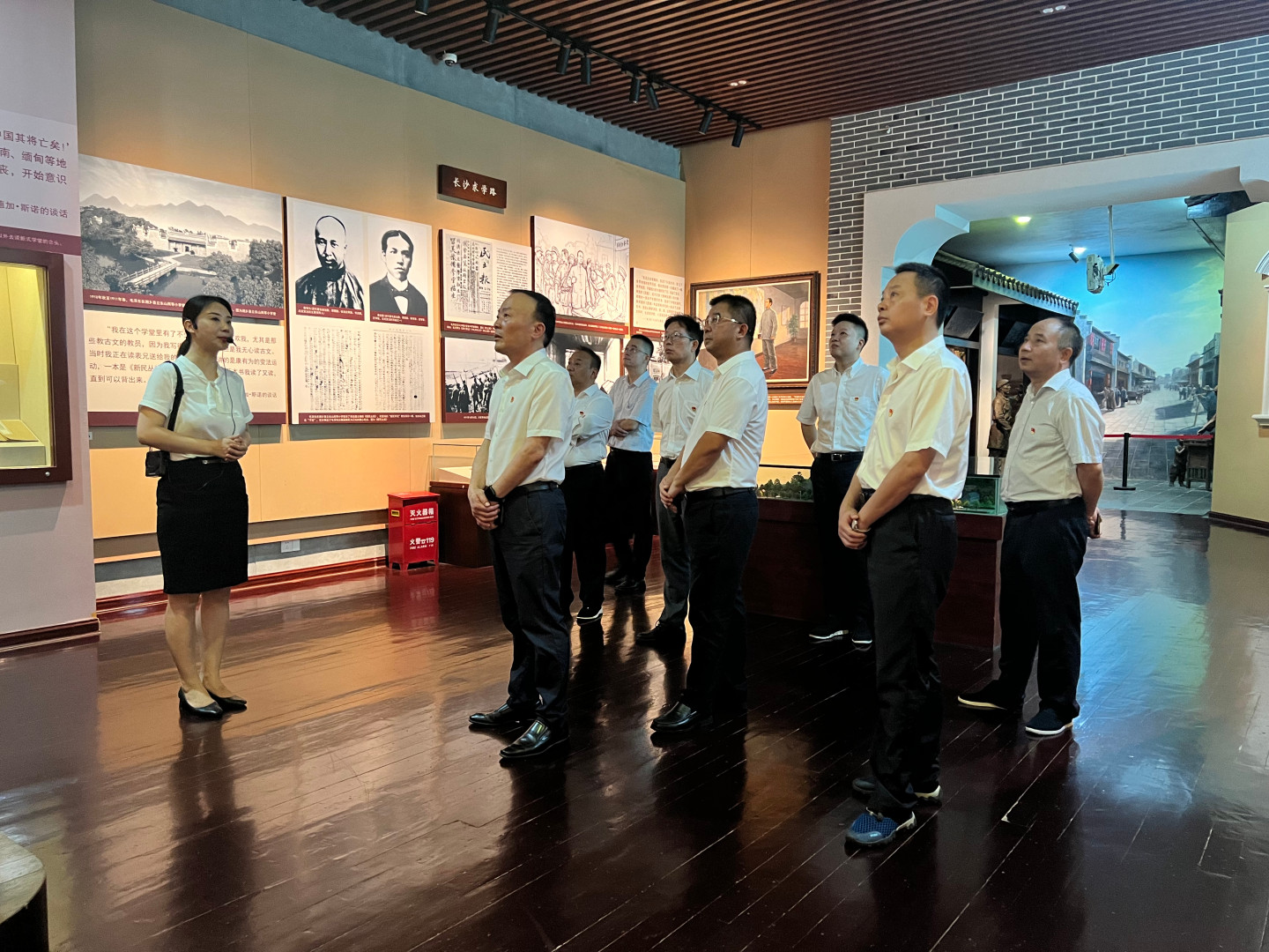 乐鱼入口,乐鱼leyu(中国)
党委理论学习中心组开展第7次集体学习暨“不忘初心、牢记使命”主题党日活动