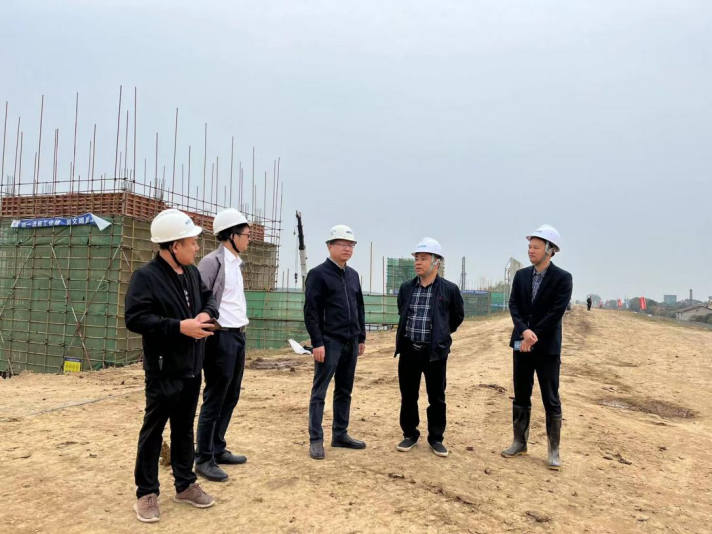 湖南轨道矿业发展有限乐鱼入口,乐鱼leyu(中国)
李剑一行赴沅江市机制砂和砂石集散中心建设项目考察交流