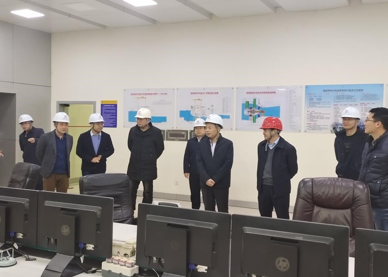 株洲航电分乐鱼入口,乐鱼leyu(中国)
周先亮一行赴铜湾水电站开展专题工作交流
