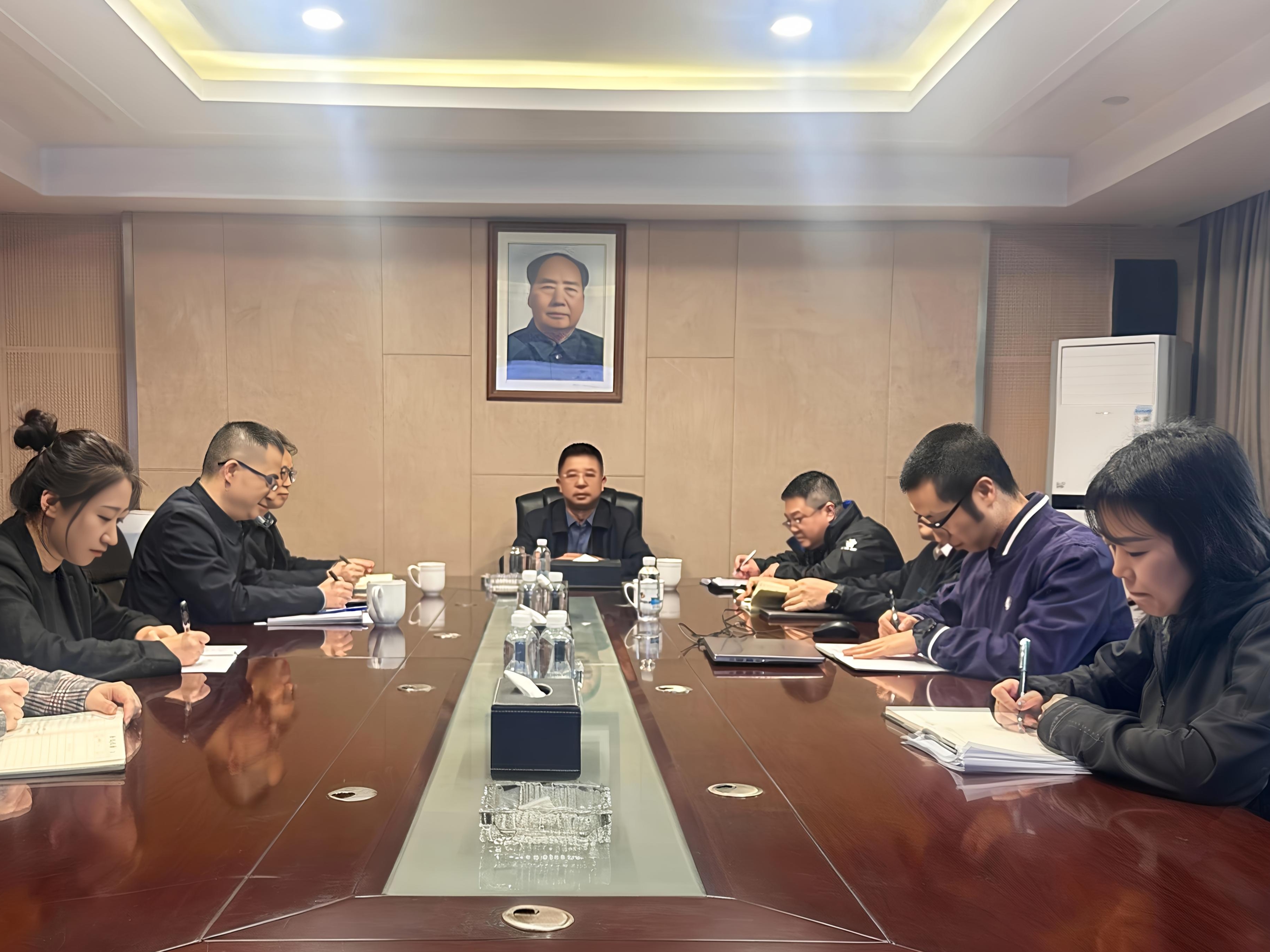 乐鱼入口,乐鱼leyu(中国)召开四季度风险研判会，强化风险防控拧紧“安全阀”