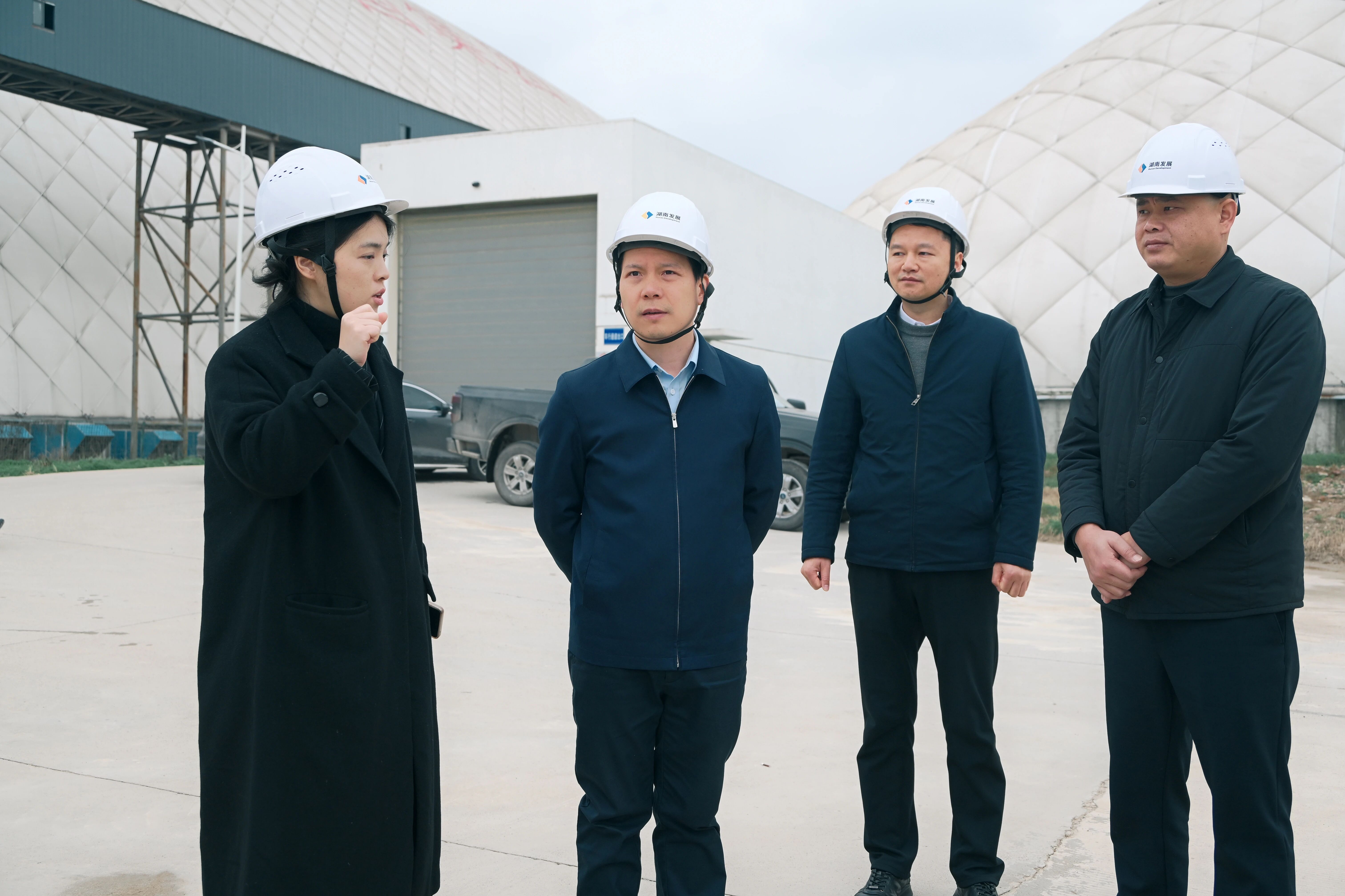 廖江华调研乐鱼入口,乐鱼leyu(中国)机制砂和砂石集散中心项目